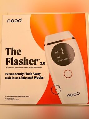 nood The Flasher 2.0 IPL Hair Removal Device in Gloss White